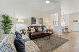 Photo #6: 6971151 Listing 