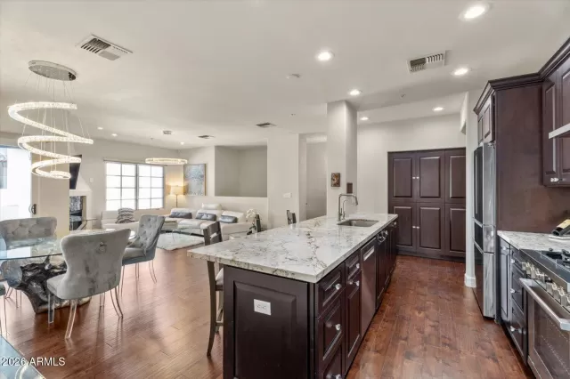 MLS: 6971164 Condo For Sale