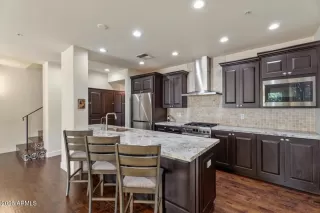 Photo #3: 6971164 Listing 