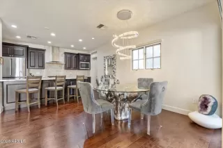 Photo #5: 6971164 Listing 