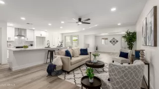 Photo #2: 6971182 Listing 