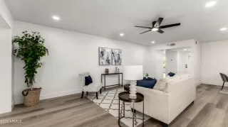 Photo #4: 6971182 Listing 