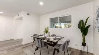 Photo #5: 6971182 Listing 