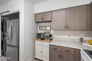 Photo #1: 6971215 Listing 