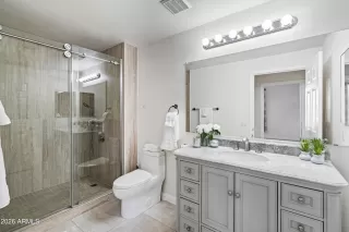 Photo #3: 6971215 Listing 