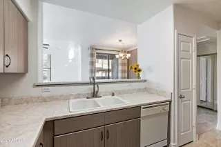 Photo #6: 6971215 Listing 