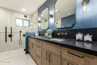 Photo #5: 6971437 Listing 