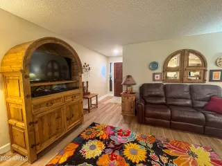 Photo #4: 6971692 Listing 