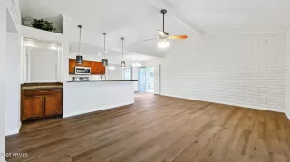 Photo #4: 6971719 Listing 