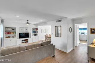 More Details about MLS # 6971761 : 4217 N MILLER ROAD