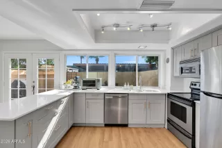 Photo #3: 6971761 Listing