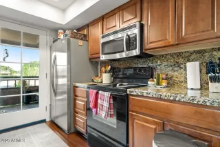 Photo #6: 6971818 Listing 