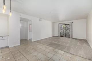 Photo #4: 6971917 Listing 