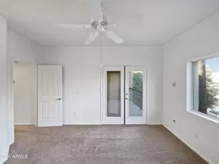 Photo #5: 6972127 Listing