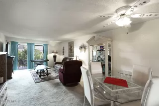 Photo #4: 6972403 Listing