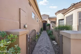 Photo #3: 6972417 Listing