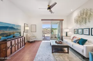 Photo #5: 6972417 Listing