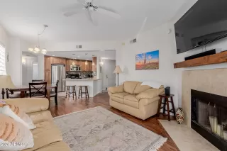 Photo #4: 6972424 Listing