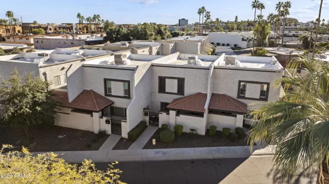 MLS: 6972426 Condo For Sale