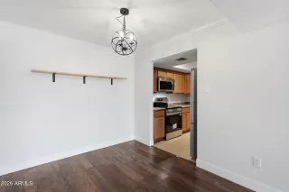 Photo #6: 6972481 Listing 