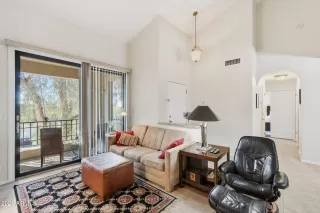 Photo #2: 6972615 Listing