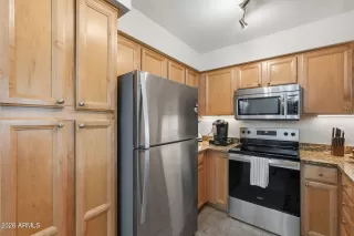 Photo #4: 6972615 Listing