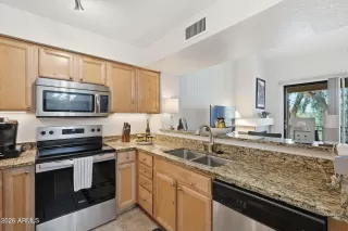 Photo #6: 6972615 Listing