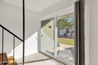 Photo #3: 6972689 Listing