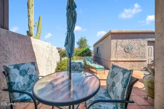 Photo #5: 6972707 Listing