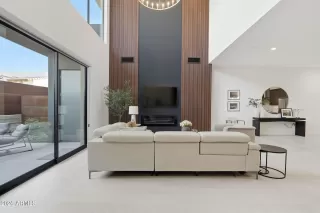 Photo #4: 6972733 Listing 