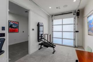 Photo #4: 6972856 Listing 