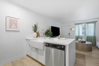 Photo #5: 6973220 Listing 