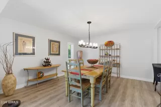 Photo #4: 6973259 Listing