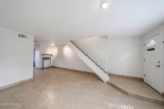 Photo #5: 6973317 Listing 