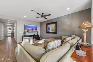 Photo #4: 6973407 Listing 