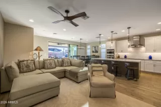 Photo #5: 6973407 Listing 