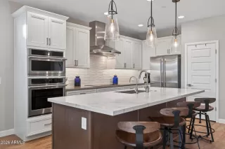 Photo #6: 6973407 Listing 