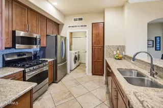 Photo #5: 6973549 Listing