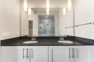 Photo #1: 6973720 Listing