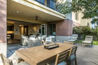 Photo #1: 6973893 Listing 