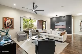 Photo #2: 6973893 Listing 