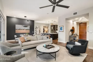 Photo #3: 6973893 Listing 