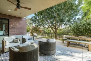 Photo #5: 6973893 Listing 