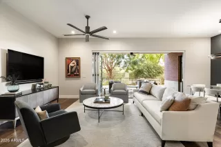 Photo #6: 6973893 Listing 