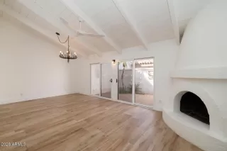 Photo #6: 6973909 Listing