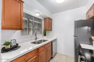 Photo #5: 6973948 Listing