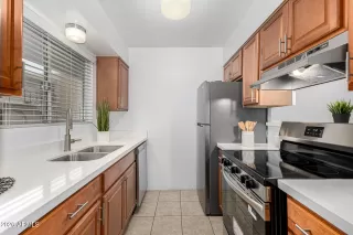 Photo #6: 6973948 Listing