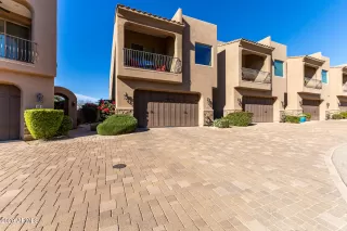 Photo #1: 6974007 Listing 