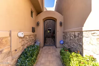 Photo #2: 6974007 Listing 