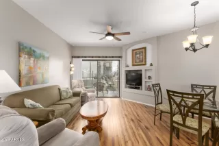 Photo #5: 6974022 Listing 